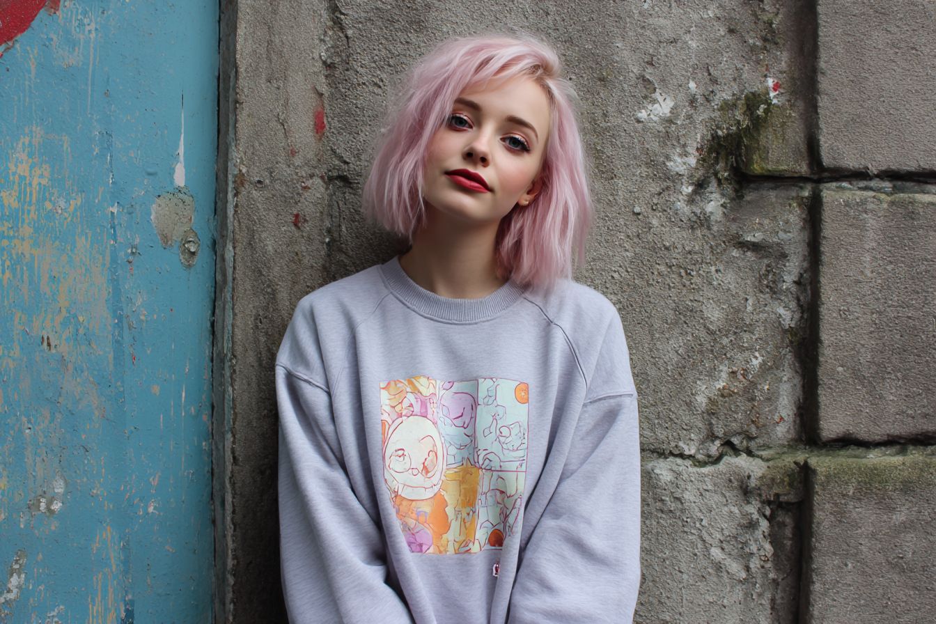 Sweatshirts_Under_30_Plain_Enough_to_Pair_With_Everything.wom_2bc89638-5b90-46be-a8cc-8b968a7fb129_1